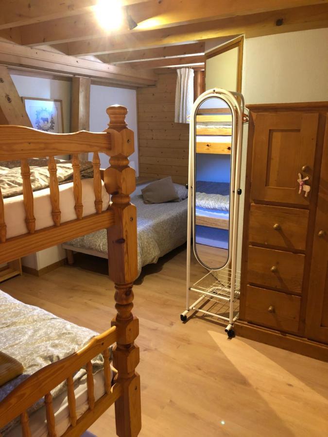 Central Hostel Châtel Kültér fotó