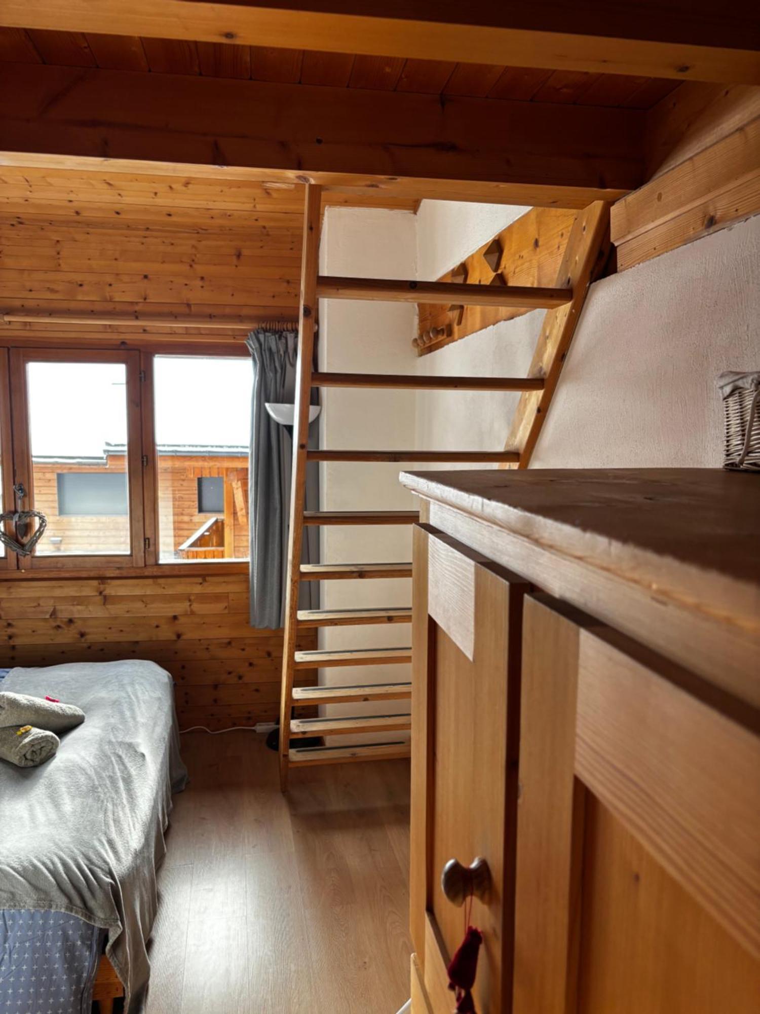 Central Hostel Châtel Kültér fotó