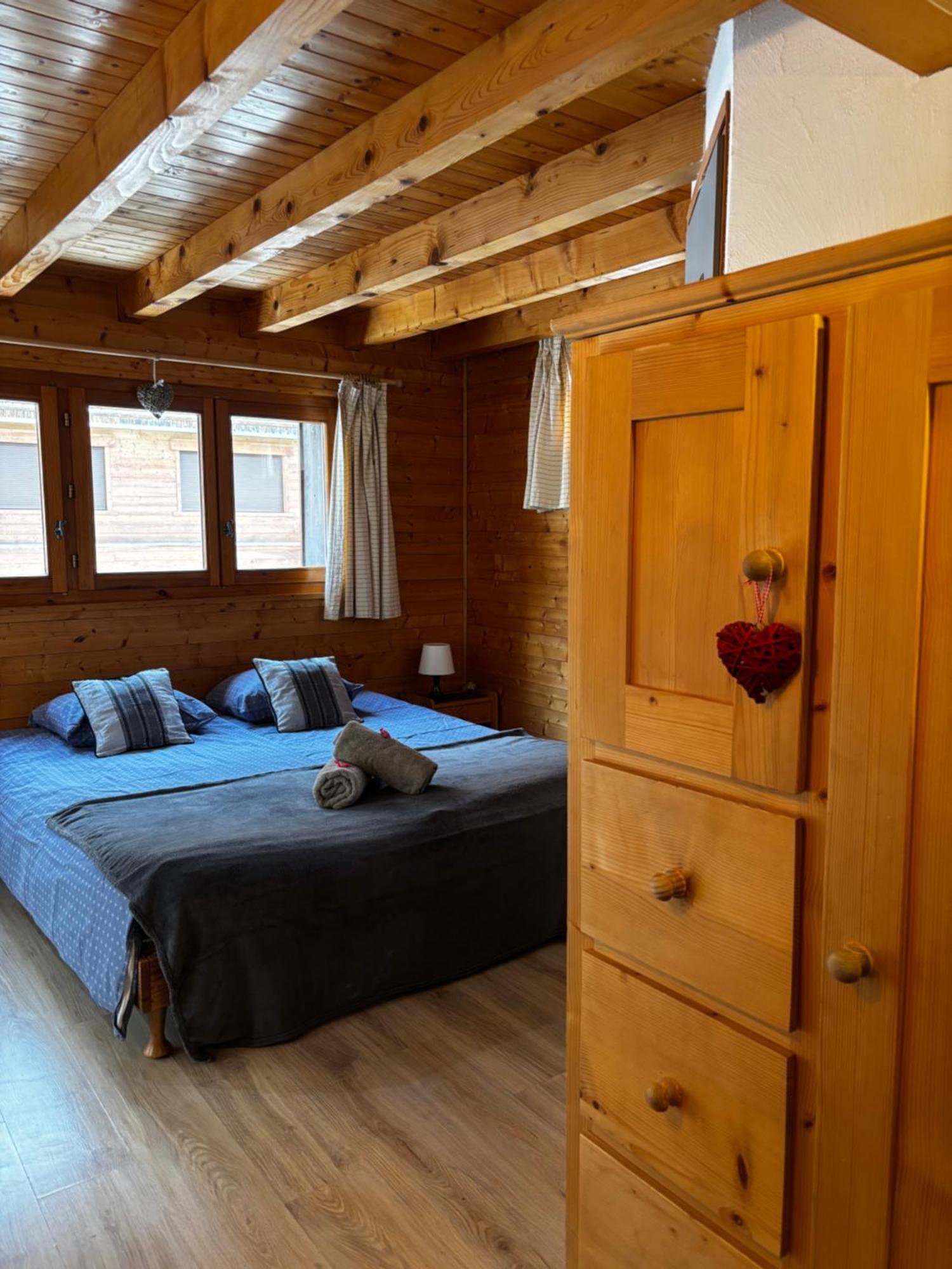 Central Hostel Châtel Kültér fotó