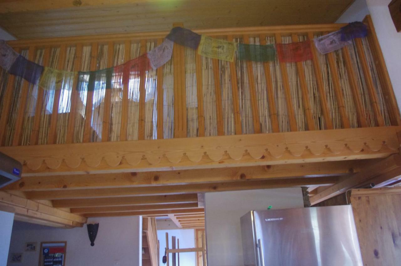 Central Hostel Châtel Kültér fotó