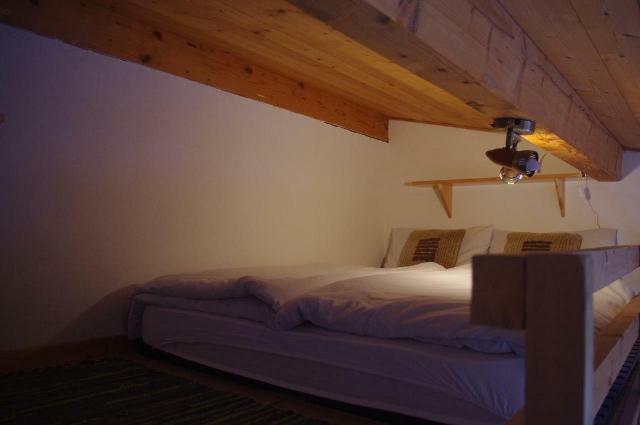 Central Hostel Châtel Kültér fotó